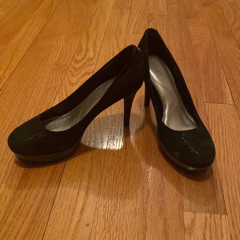 Black with shiny lining heels